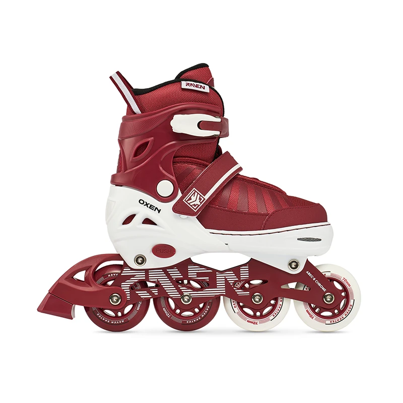 Profesjonalny packshot dla e-commerce - czerwone rolki sportowe na idealnie białym tle, zdjęcie produktowe wykonane przez studio Packshothouse.